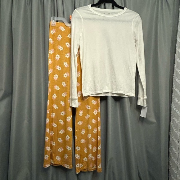 NWOT 2pc BILLABONG Tell Me Girls Flared Pants long sleeve tshirt L fairycore - Picture 1 of 9